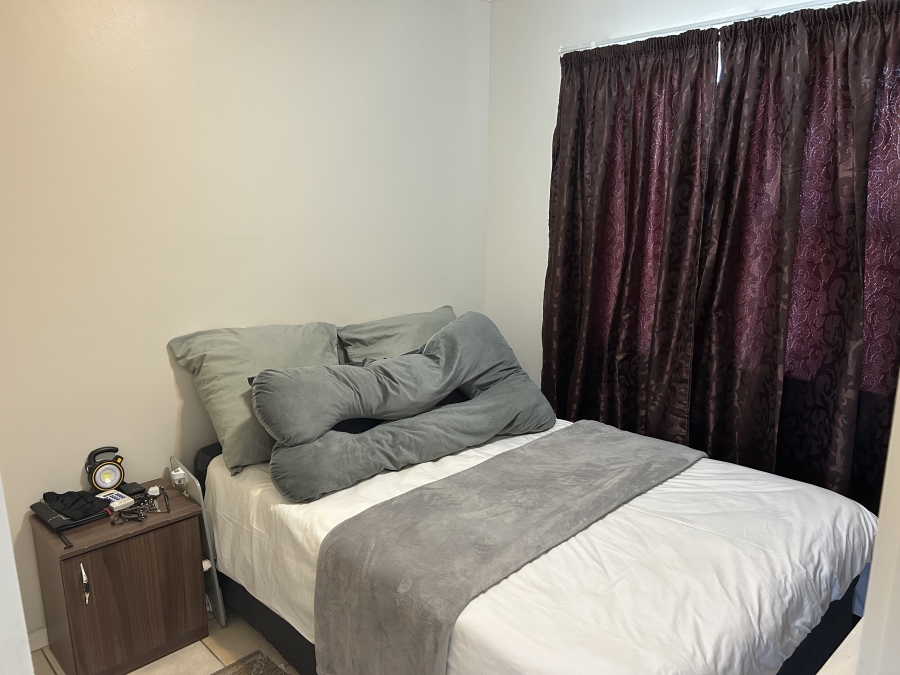 2 Bedroom Property for Sale in Stellendale Western Cape
